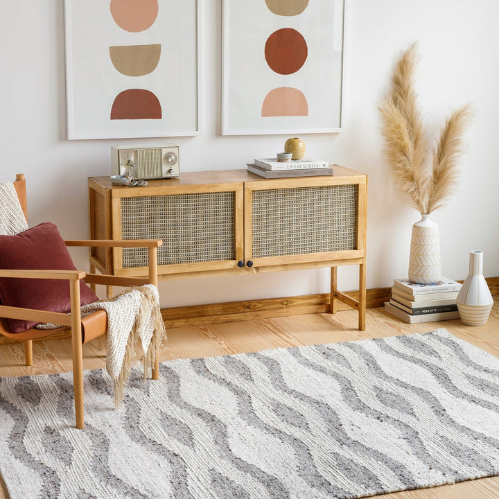BENJY HAND - WOVEN WOOL RUG: CREAM, CHARCOAL