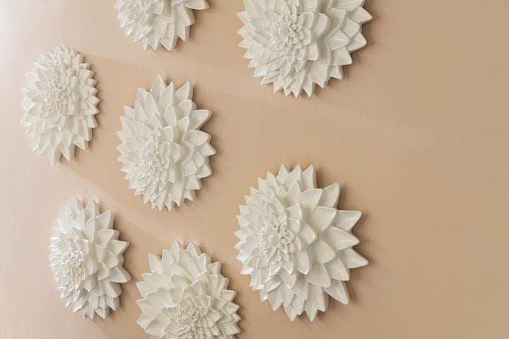 DAHLIA FLOWER WALL DECOR: GEL COAT WHITE