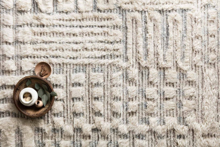 KHALID HAND - KNOTTED TEXTURED WOOL RUG: IVORY, SKY
