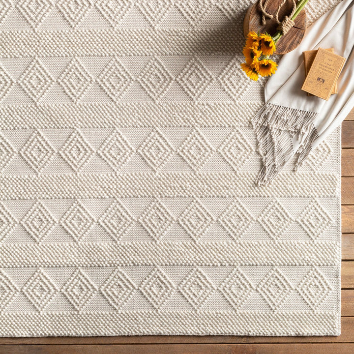 LINA TEXTURED WOOL FLAT RUG