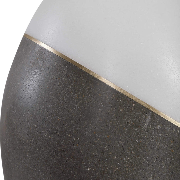 MAXIM CONCRETE TABLE LAMP