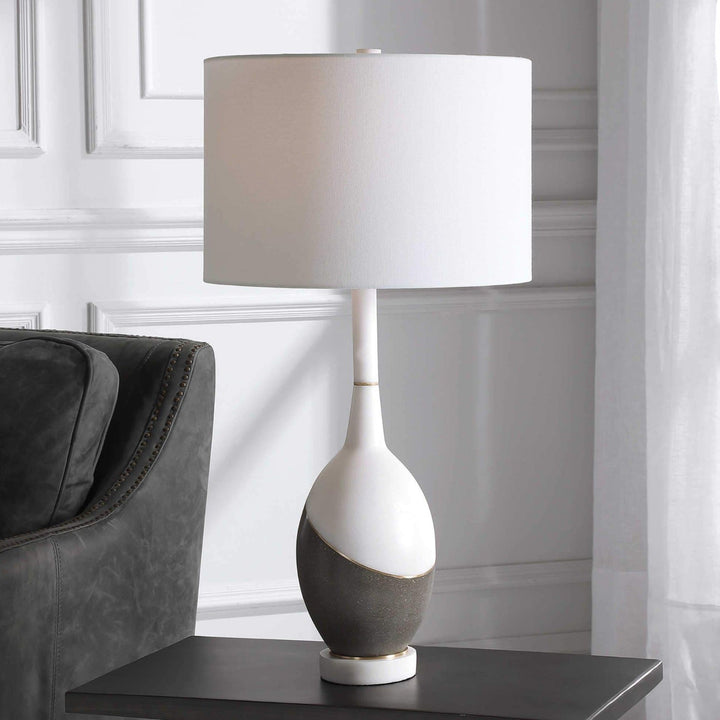 MAXIM CONCRETE TABLE LAMP