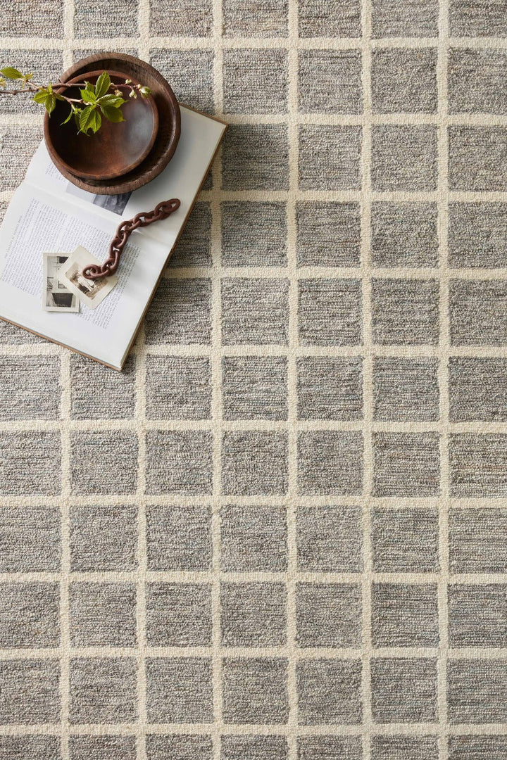 POLLY HAND - TUFTED WOOL + JUTE RUG: SLATE, IVORY