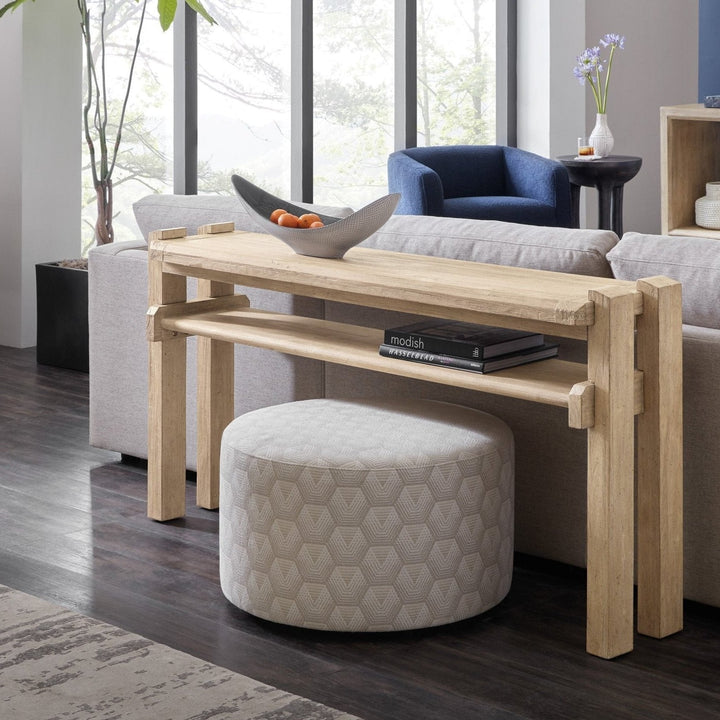 POST SOFA TABLE