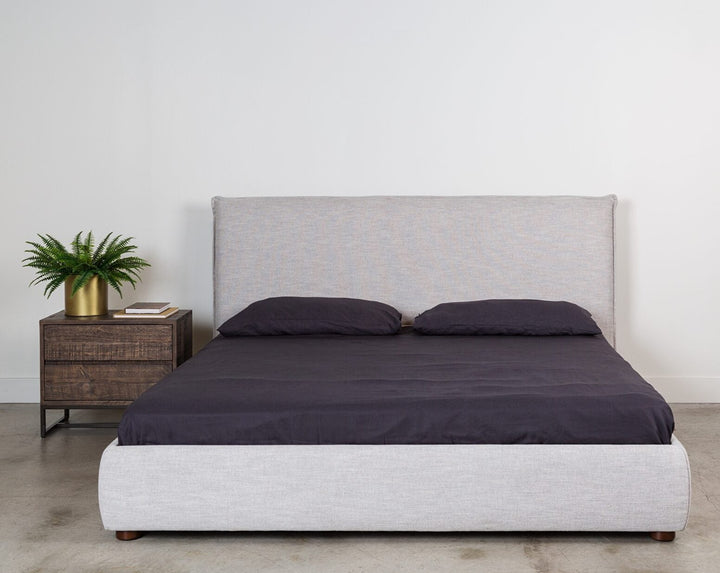 SUNDRY PLATFORM BED