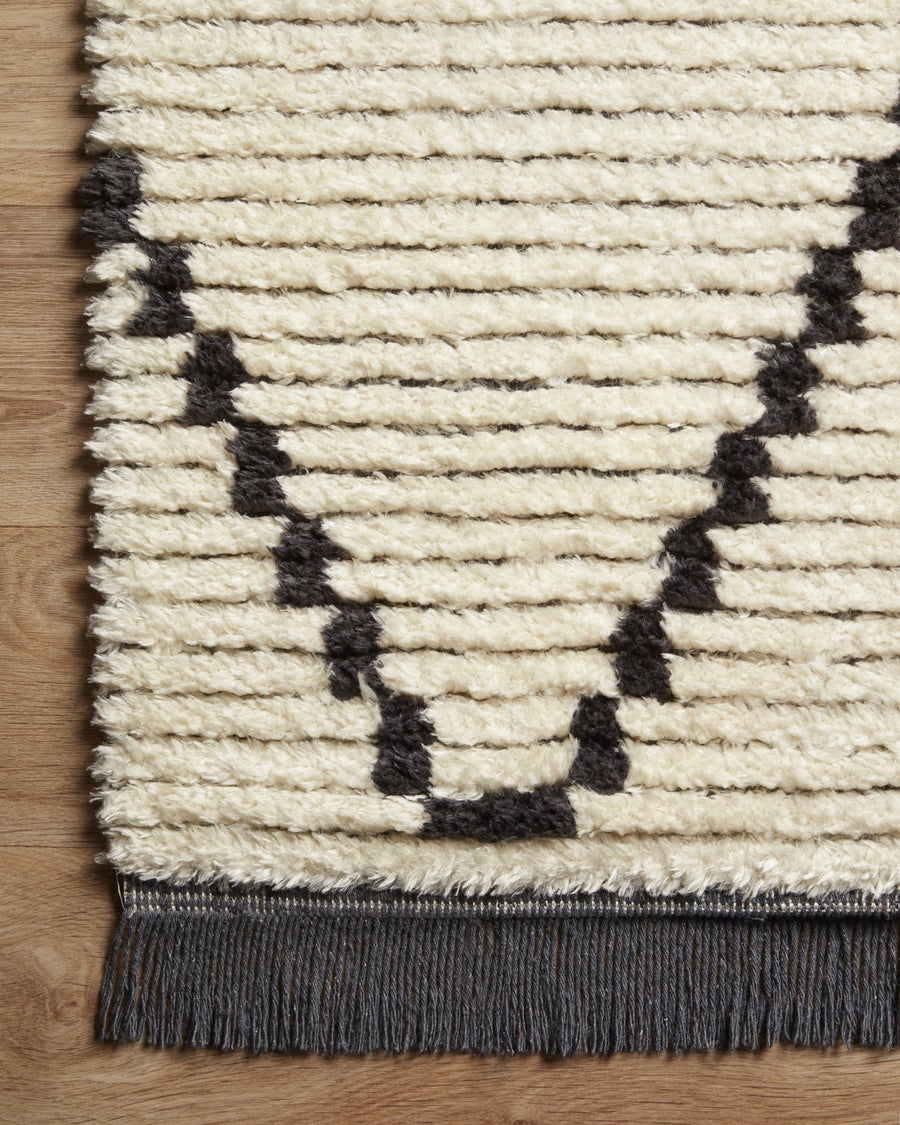 ALICE 04 RIBBED FRINGE RUG: CREAM, CHARCOAL