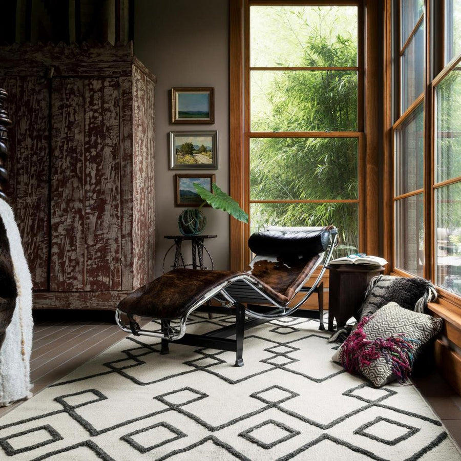 ADLER FLAT WEAVE: IVORY, BLACK