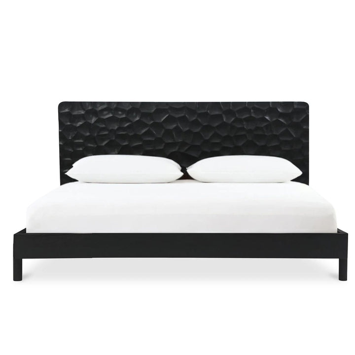 MISAKI CHISELED BED