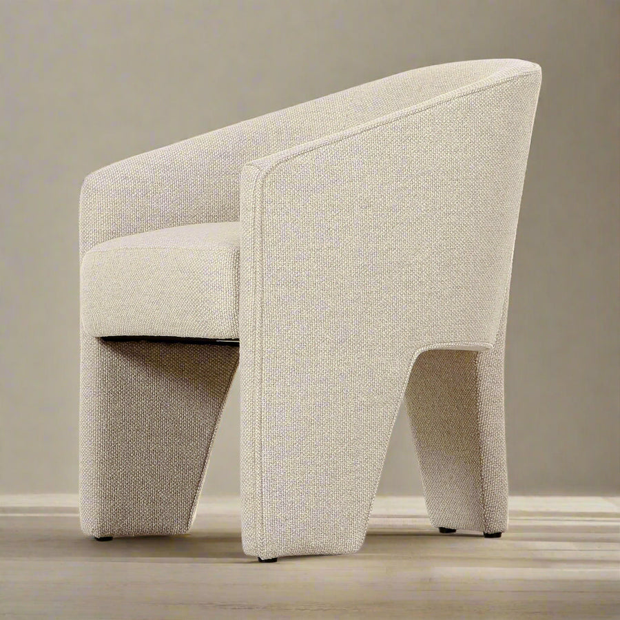 FAE UPHOLSTERED DINING CHAIR