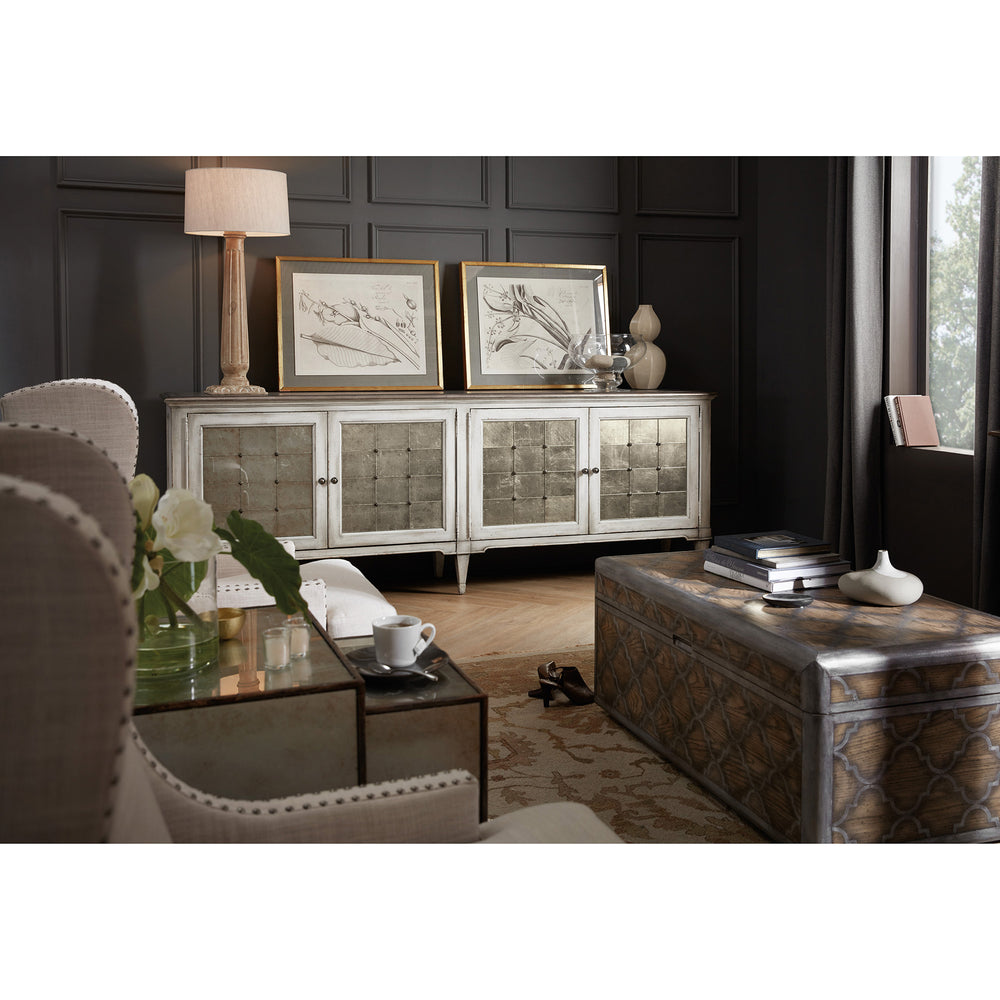 FOUR-DOOR WHITE CREDENZA - Room View