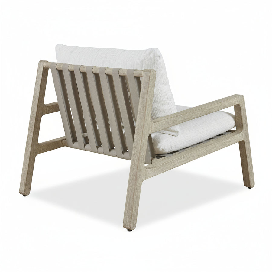 STRAPPED OUTDOOR LOUNGE CHAIR
