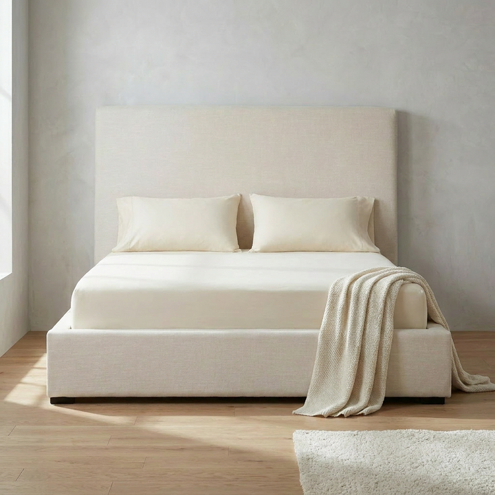 OFF-WHITE LINEN UPHOLSTERED BED