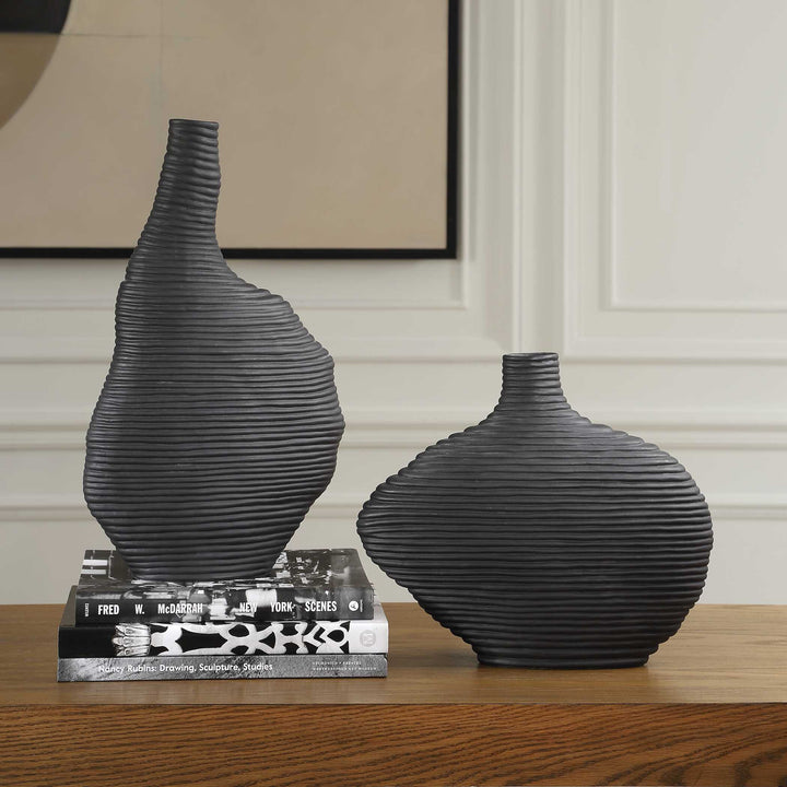 DUOSTACKED MATTE BLACK VASES | SET OF 2