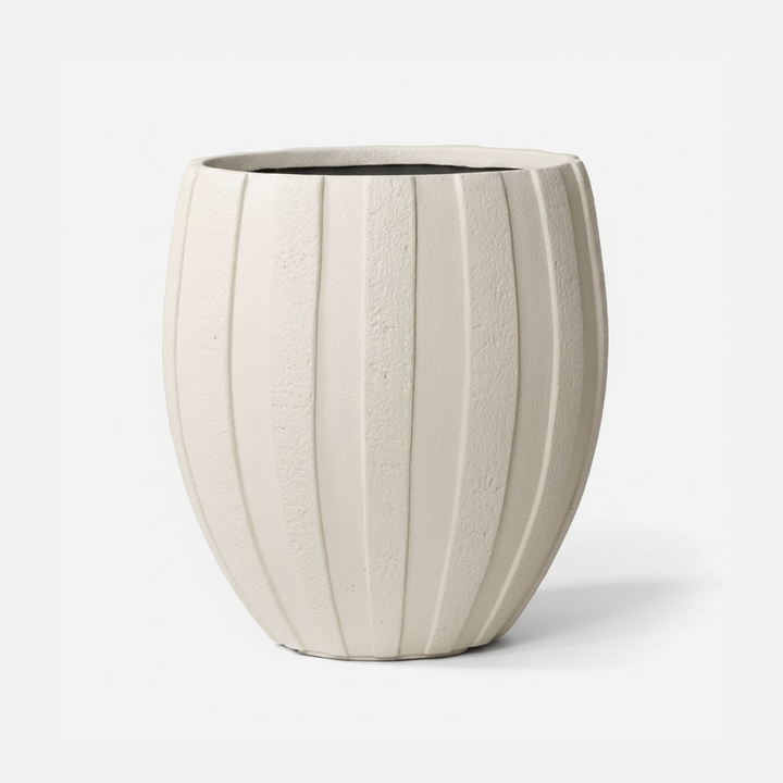 RIDGEHAVEN TEXTURED OUTDOOR PLANTER