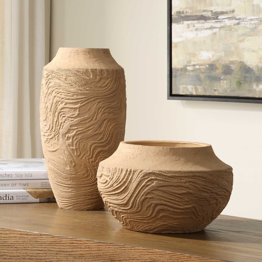 SANDSTONE FLOW SMALL TERRACOTTA VASE
