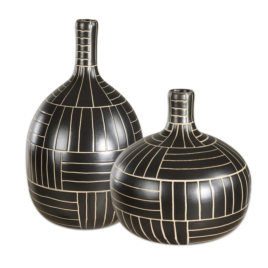 GRAPHITE STRIDE GEOMETRIC VASES