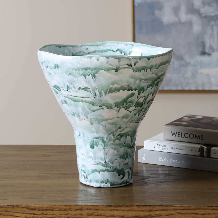 Marble-patterned vase