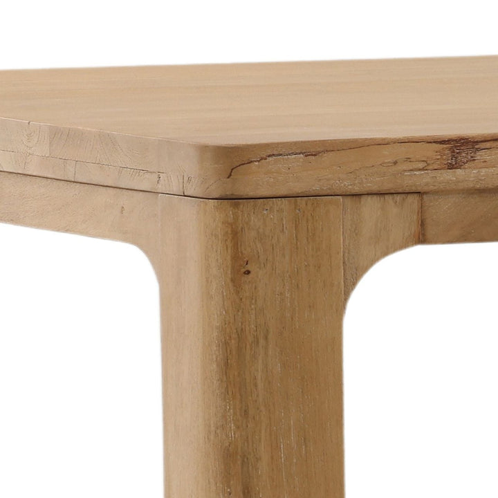 AUKLAND DINING TABLE
