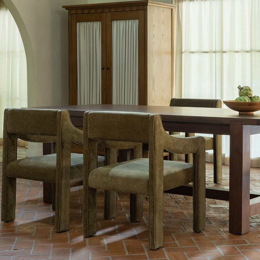 WILSON DINING TABLE