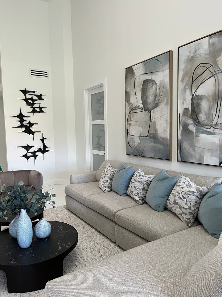 Abstract Circular Blue Whitte Art