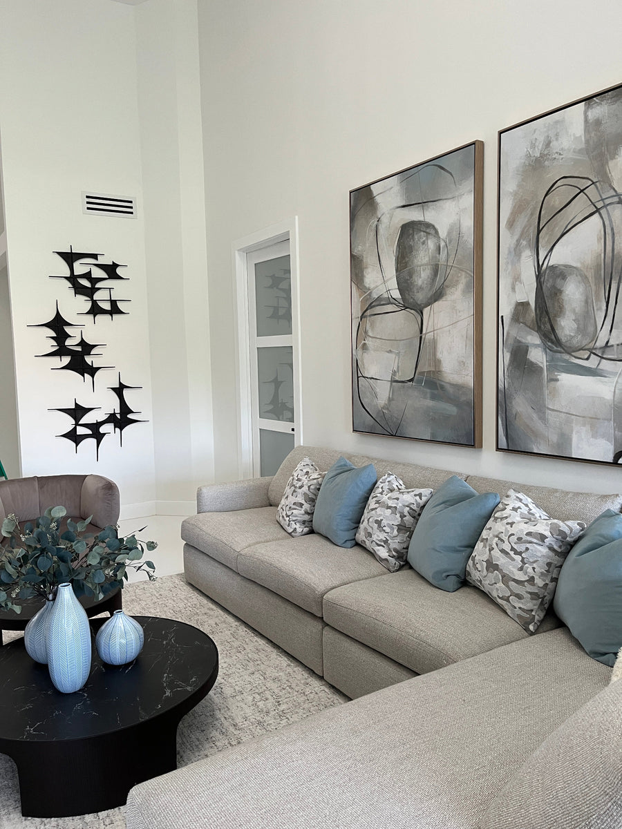 Abstract Circular Blue Whitte Art