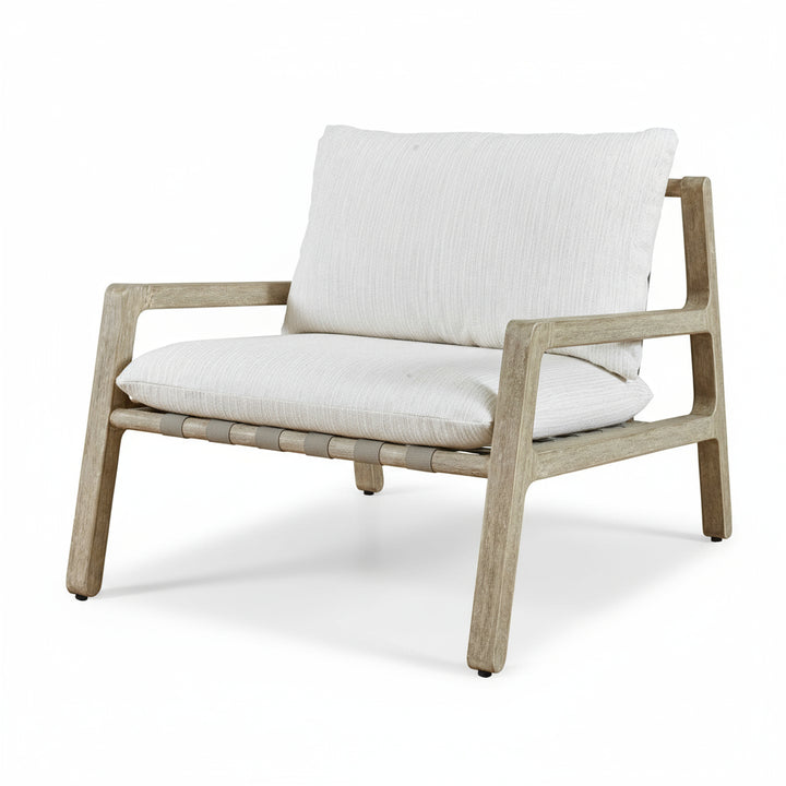 STRAPPED OUTDOOR LOUNGE CHAIR