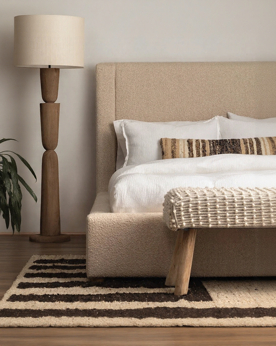 LEILAND CHUNKY CHENILLE FABRIC BED