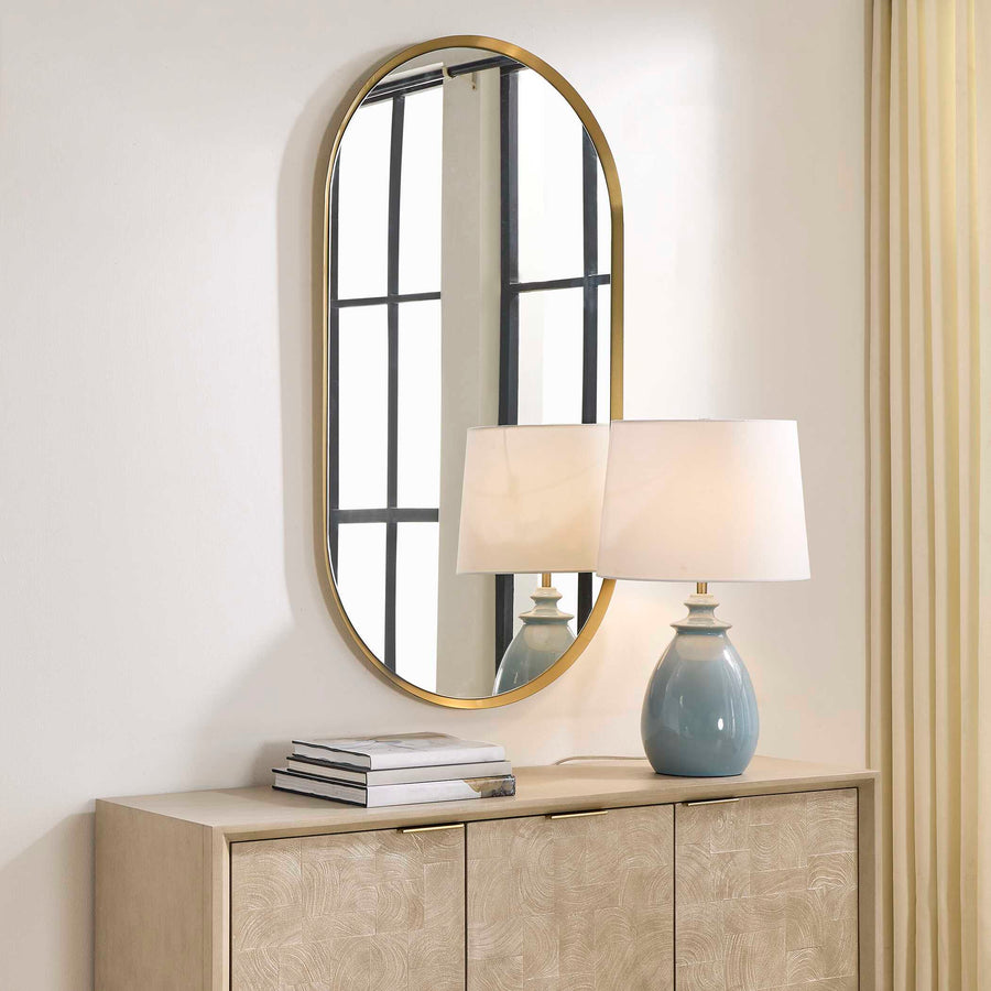 Round mirror with gold frame