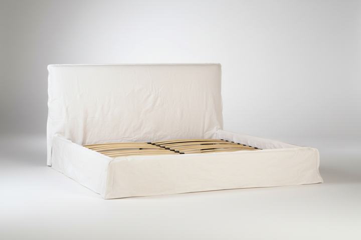 WHITE LINEN SLIPCOVER BED