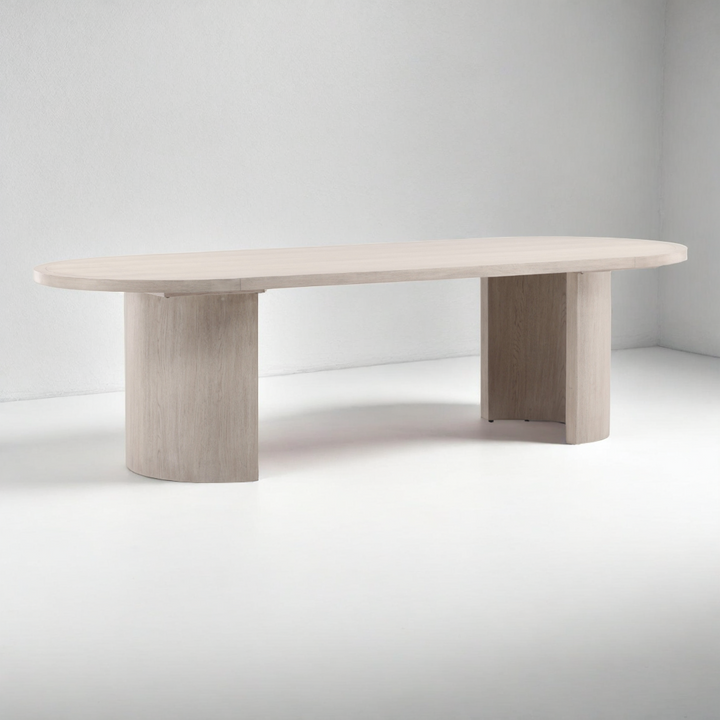 SANUK LIGHT GREY OAK DINING TABLE