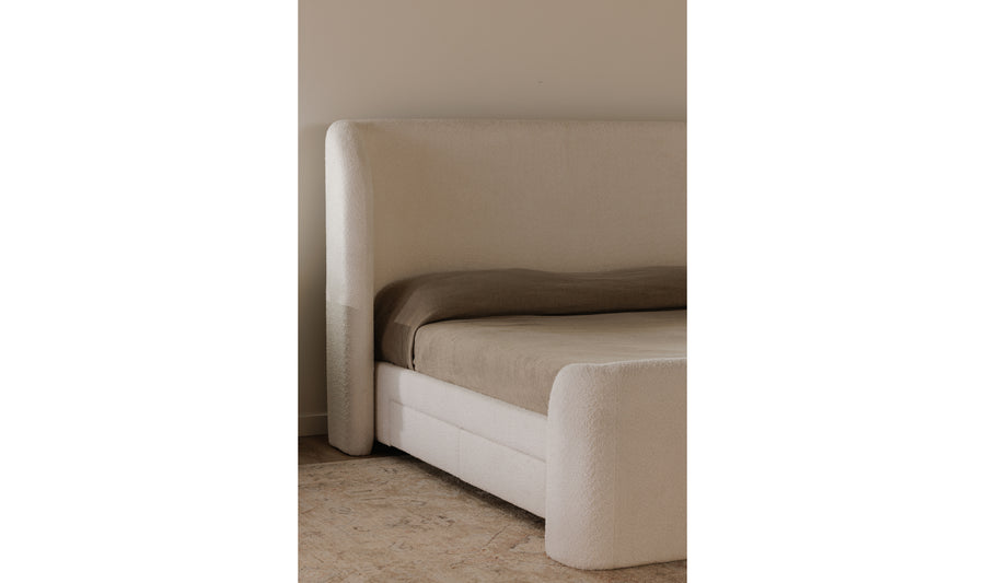 SOPHIE STORAGE SHELTER BED