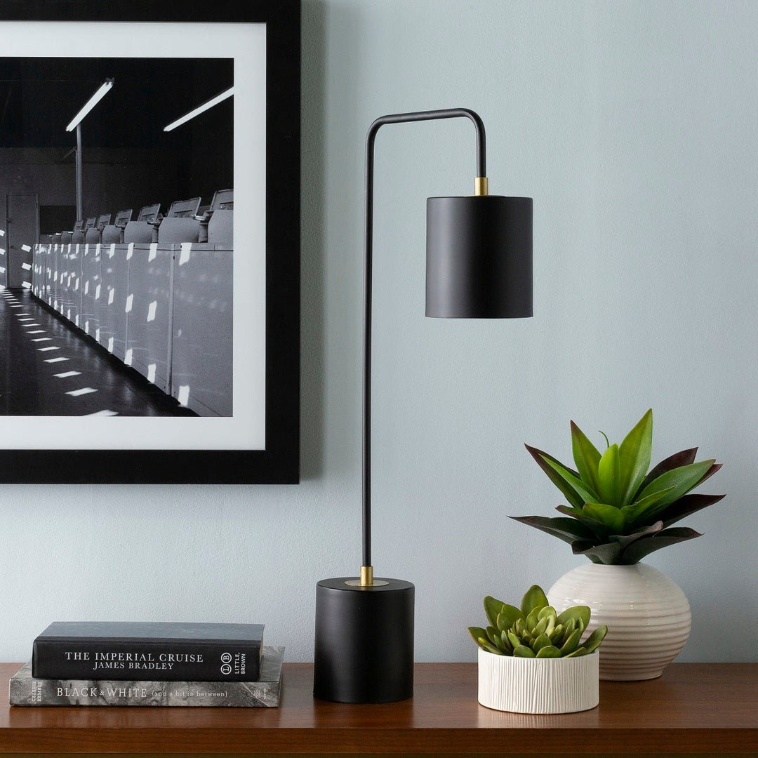 ALTO TASK LAMP: MATTE BLACK