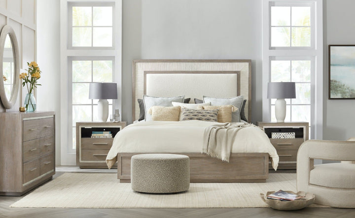 BALBOA UPHOLSTERED PANEL BED