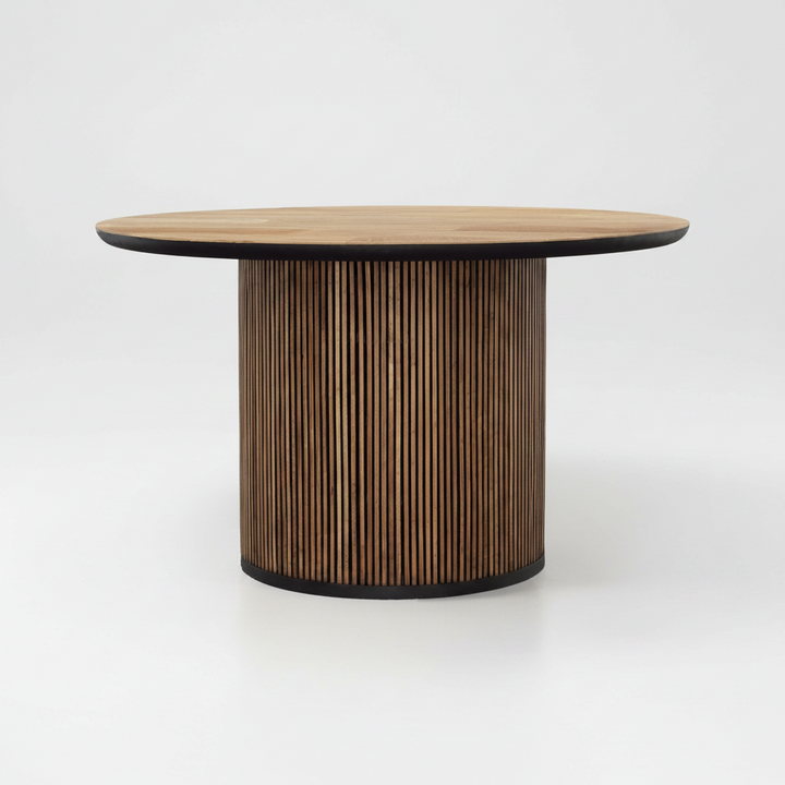 BASKURO ROUND TEAK DINING TABLE