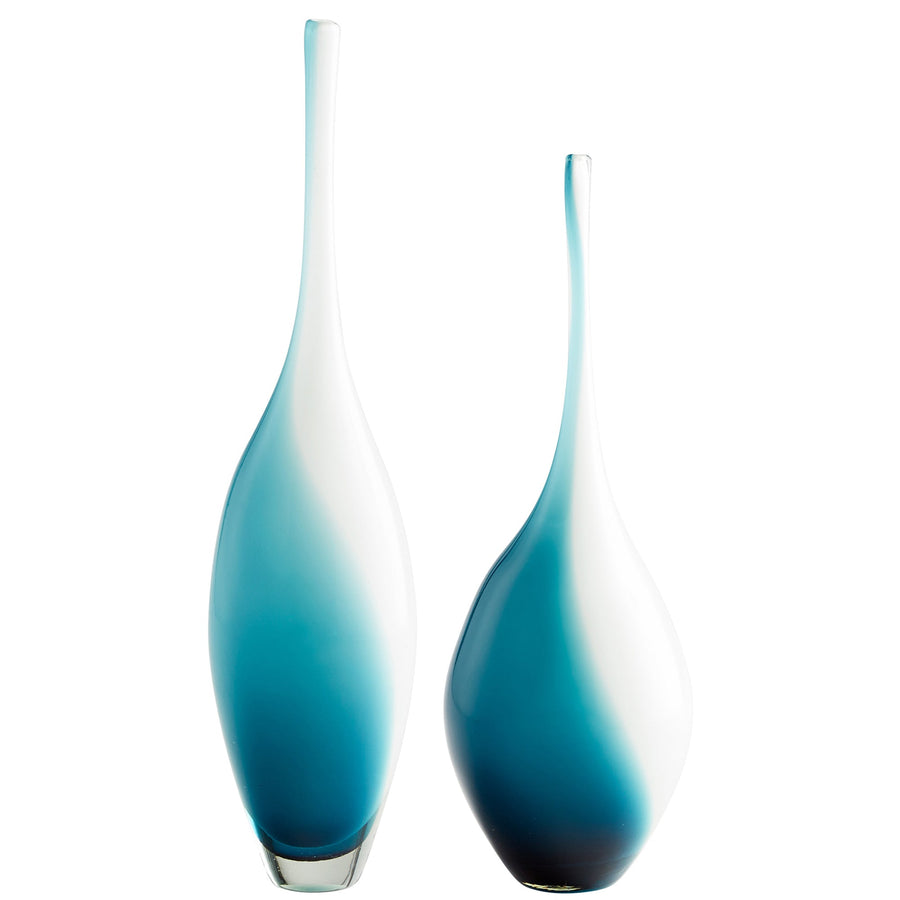 BLUE & WHITE SWIRLY GLASS VASE