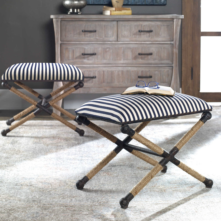 BRADDOCK NAVY STRIPED SMALL BENCH