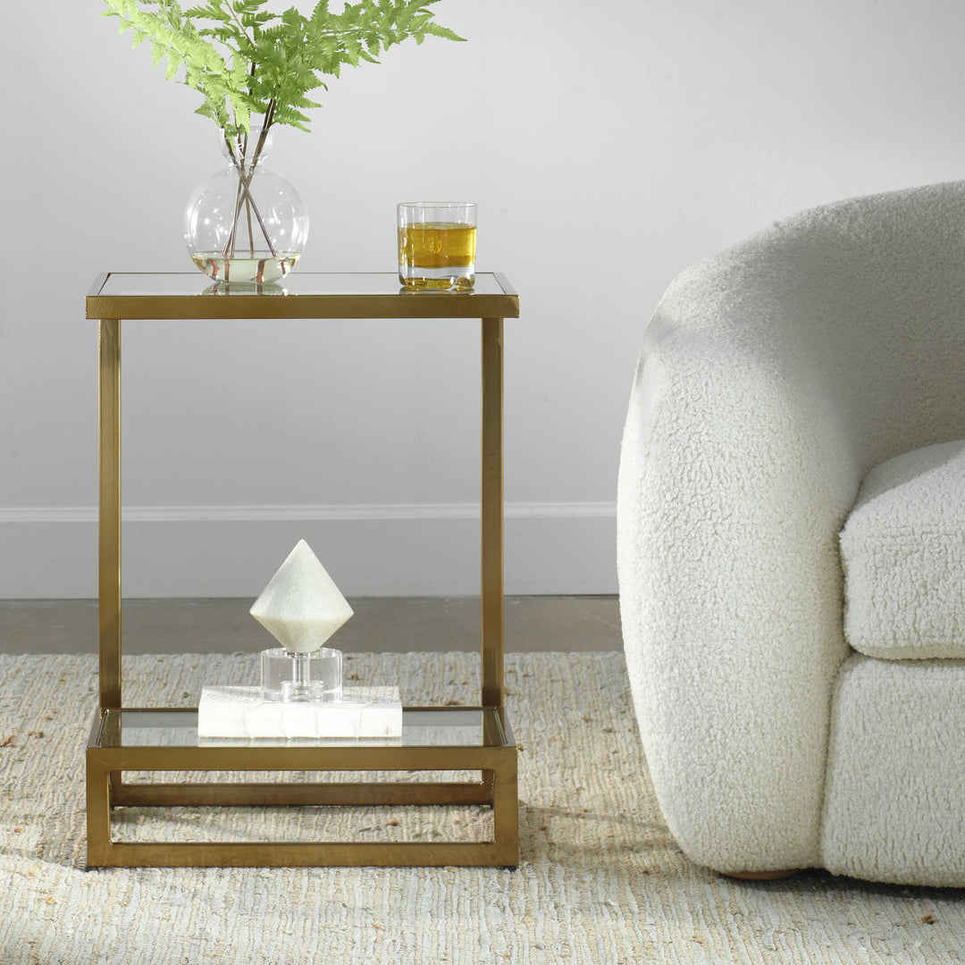 BRASS MUSING ACCENT TABLE