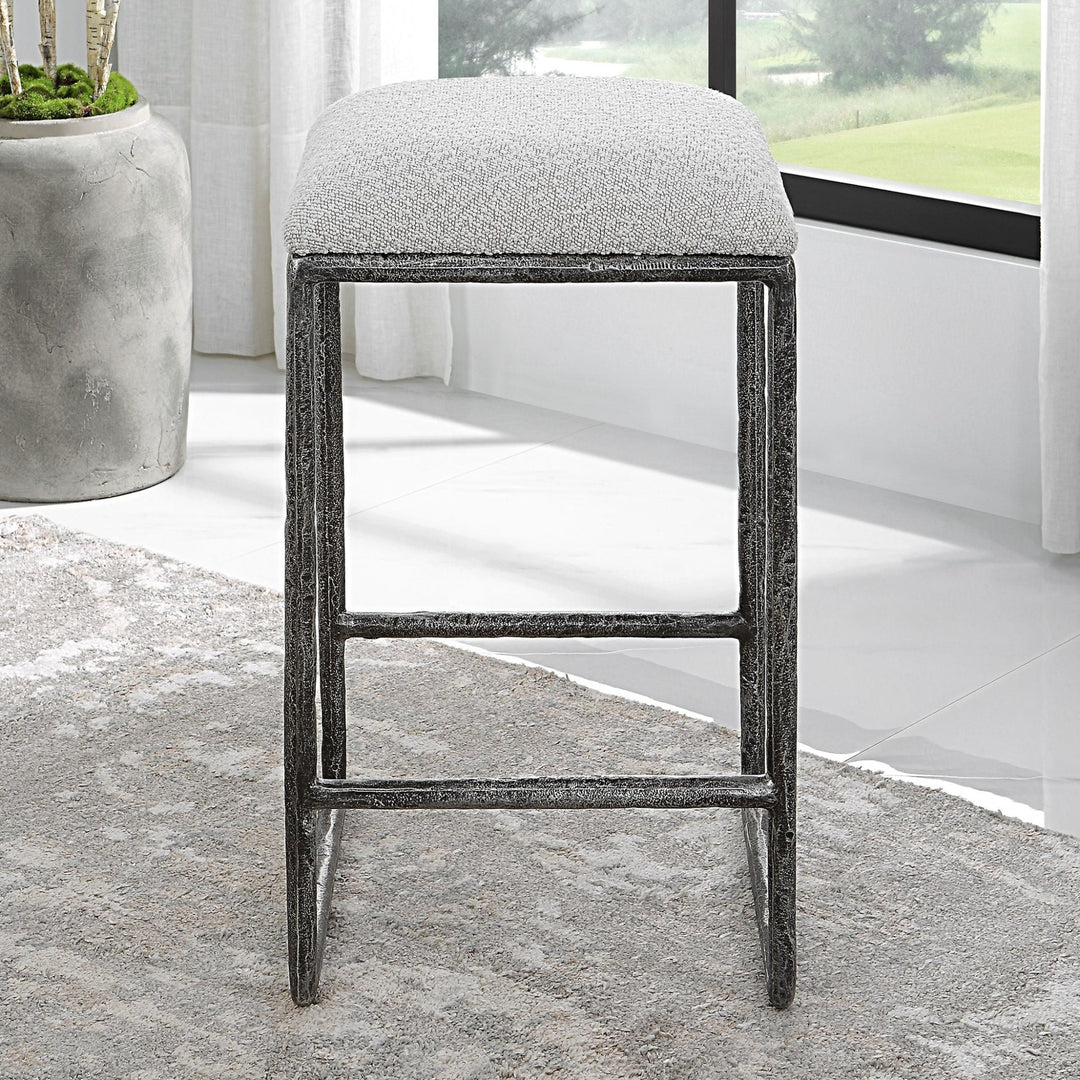 BRISBANE COUNTER STOOL