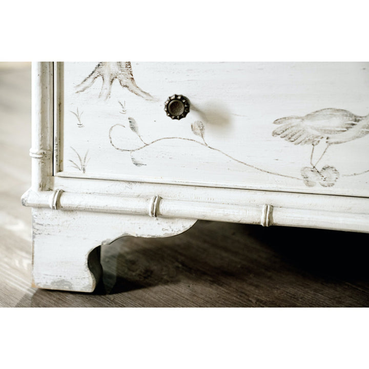 CHARLESTON ACCENT CHEST: WHITE HERON