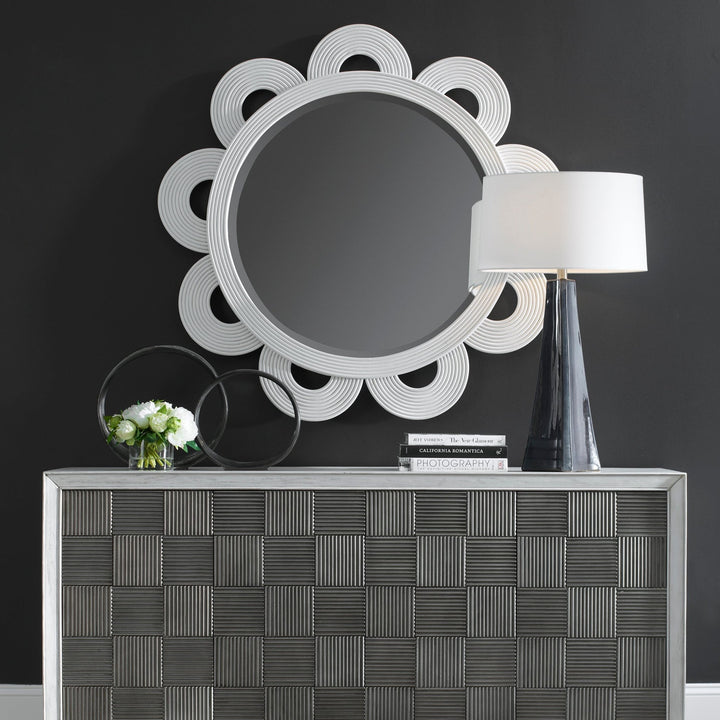 CLEMATIS WHITE RATTAN 46IN ROUND MIRROR