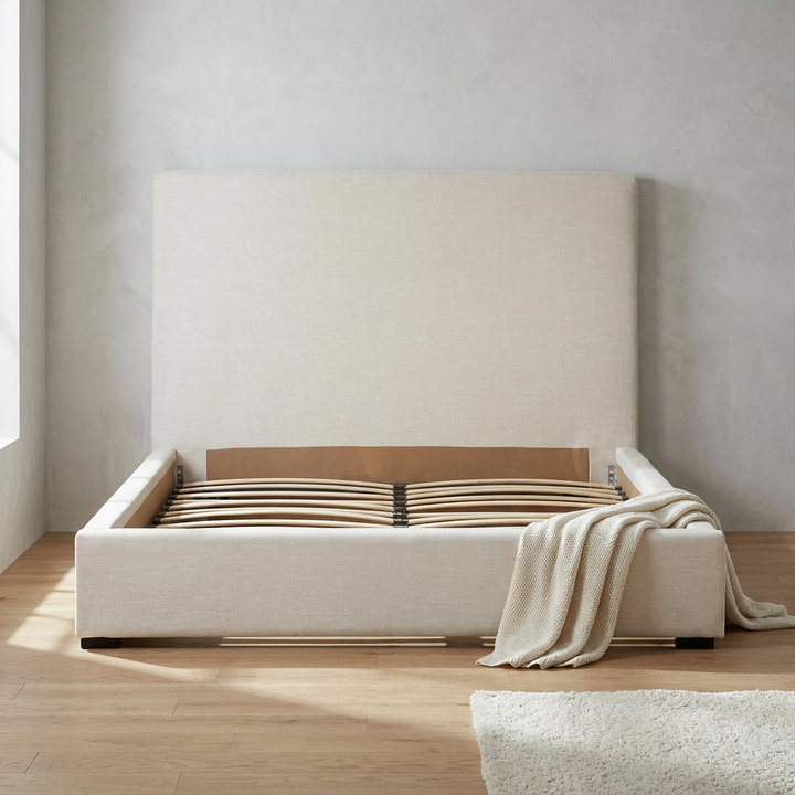 OFF-WHITE LINEN UPHOLSTERED BED
