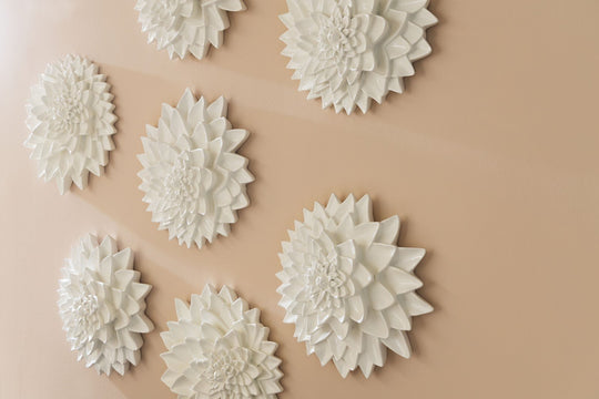 DAHLIA FLOWER WALL DECOR: GEL COAT WHITE