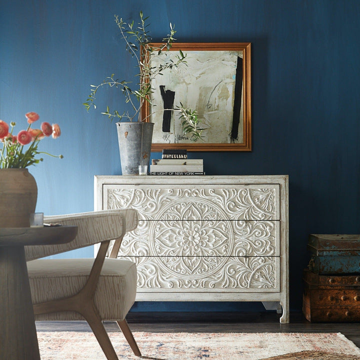 DHARMA ANTIQUE WHITE CARVED WOOD ACCENT CHEST