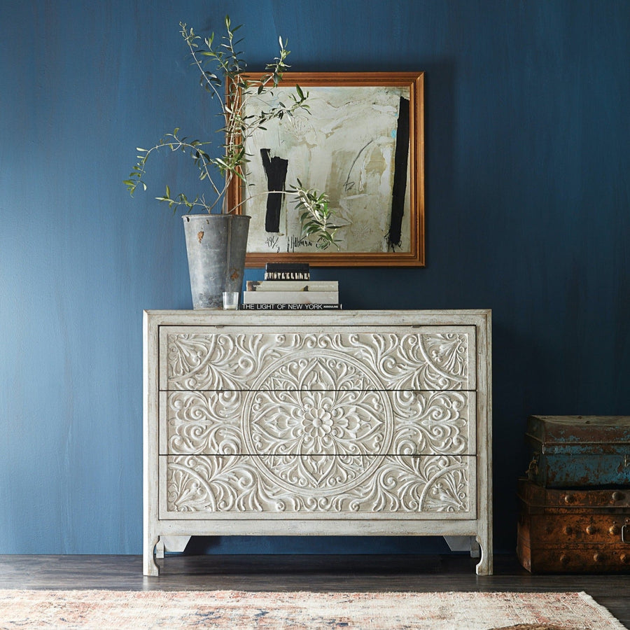 DHARMA ANTIQUE WHITE CARVED WOOD ACCENT CHEST