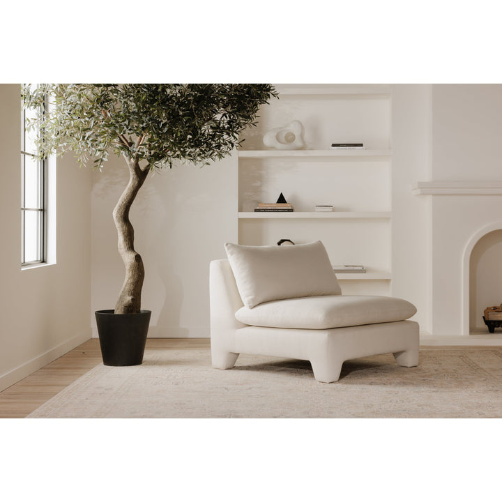 ESTELLE LOUNGE CHAIR