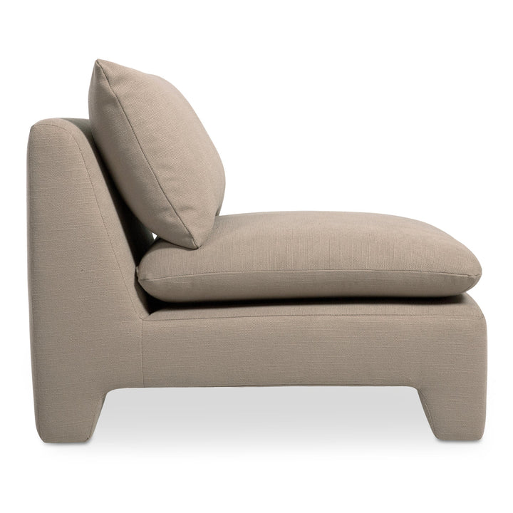 ESTELLE LOUNGE CHAIR