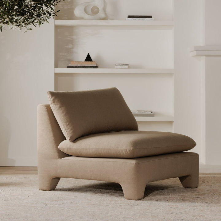 ESTELLE LOUNGE CHAIR