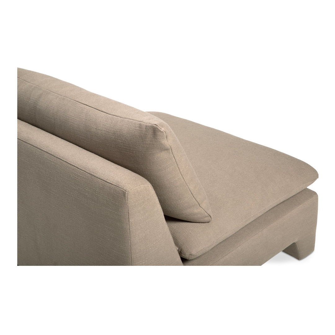 ESTELLE LOUNGE CHAIR