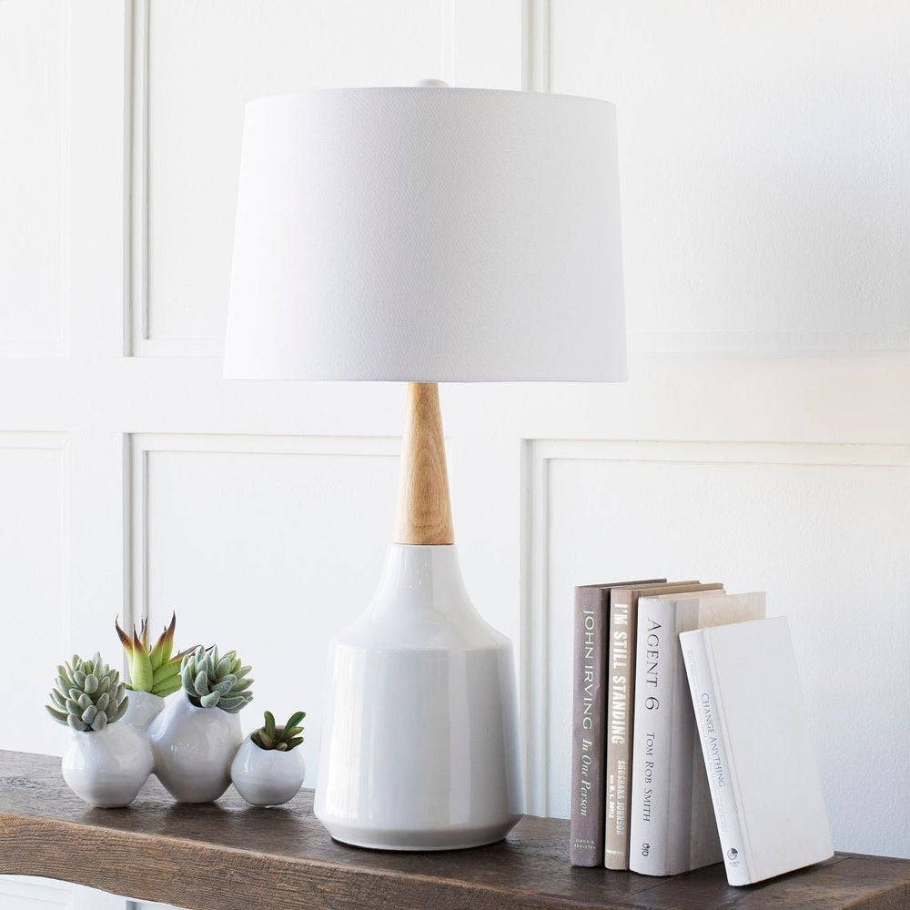 GAVIN TABLE LAMP: WHITE