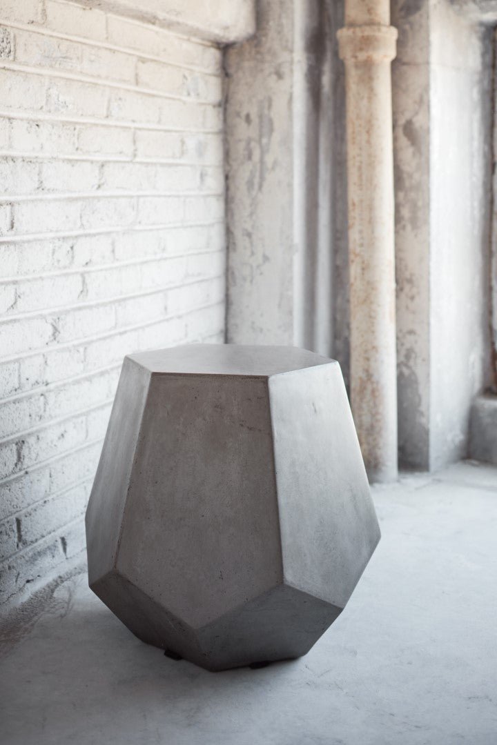 GEM CONCRETE STOOL